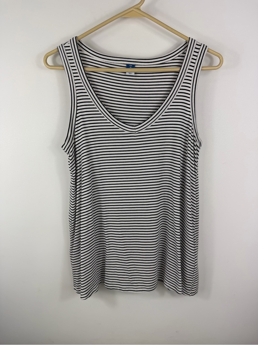Old NavyClassic Black & White Striped V-Neck Tank Top